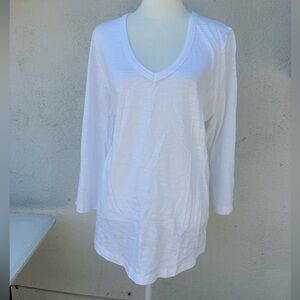Chico's White 3/4 Sleeve Relaxed Tunic